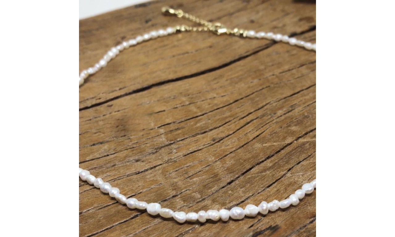 Colar Pérola Natural Barroca Banho de Ouro 18k.