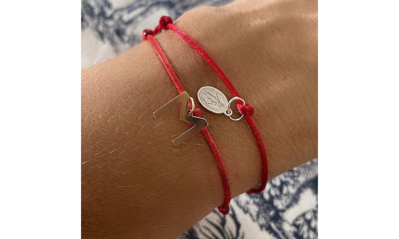 Pulseira Vermelha Fio de Seda Medalha Prata 925.