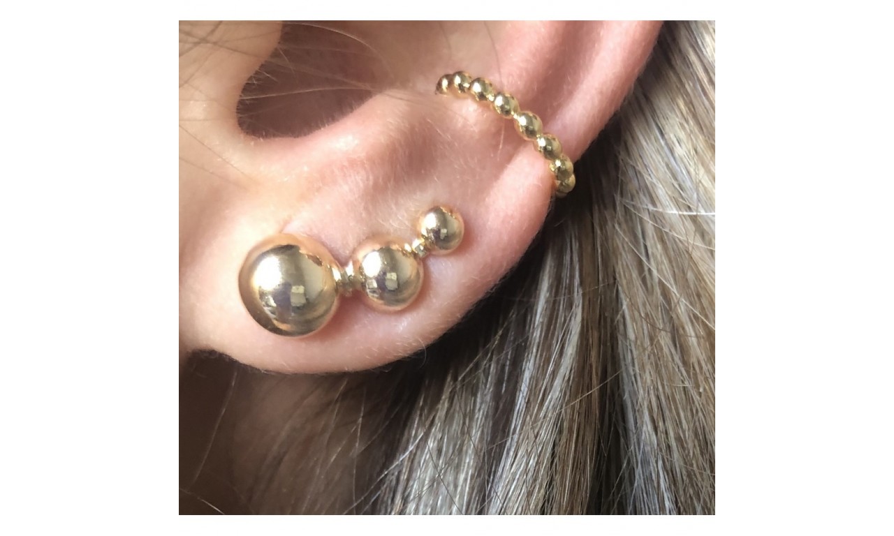 Brinco Ear Cuff Bolas Banho de Ouro 18K